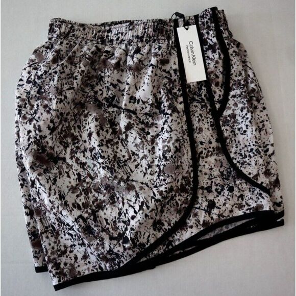 Calvin Klein PF2X8786 Women's Plus Sz 2XL Beige Printed Pull-On Running Shorts - Picture 6 of 9